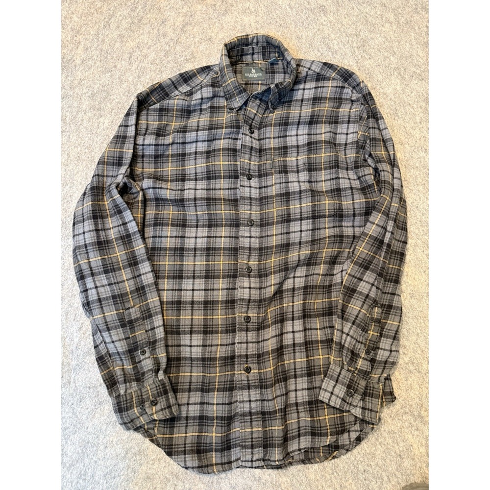G.H. Bass & Co Mens M Plaid Flannel Shirt Gray Black Gold Outdoor Workwear